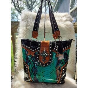 5536)P&G Collection Turquoise Black Western Faux Snake Skin Studed Shoulder Bag